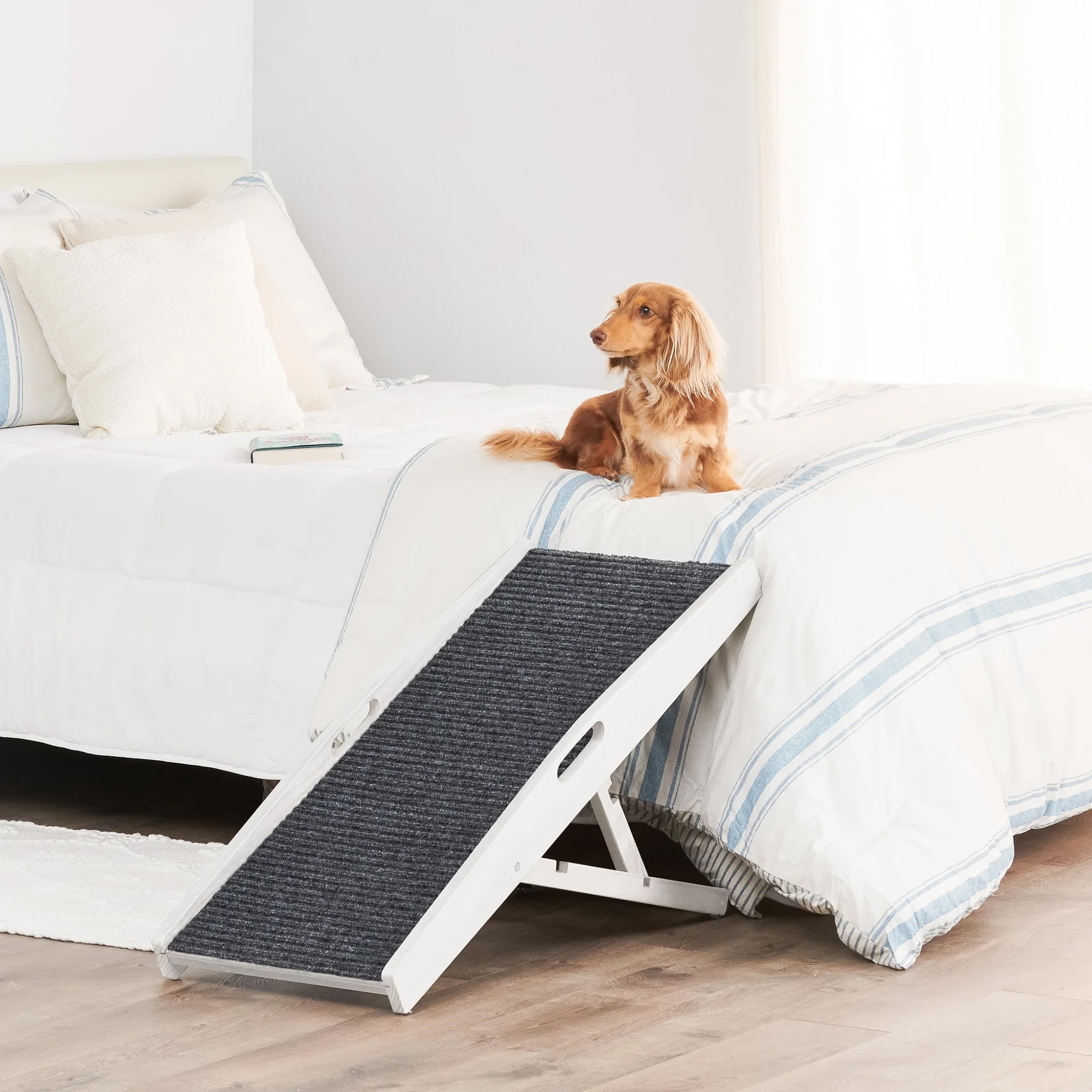 Carlson 39.5 in. Indoor Collapsible Adjustable Pet Ramp with Handles, Non-Slip Carpet, and Rubber Feet, White