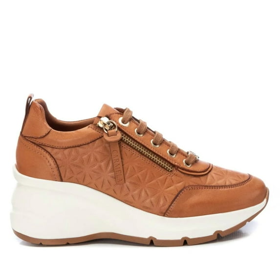 Carmela CollectionWomen's Casual Wedge Leather Sneakers By XTI 161199