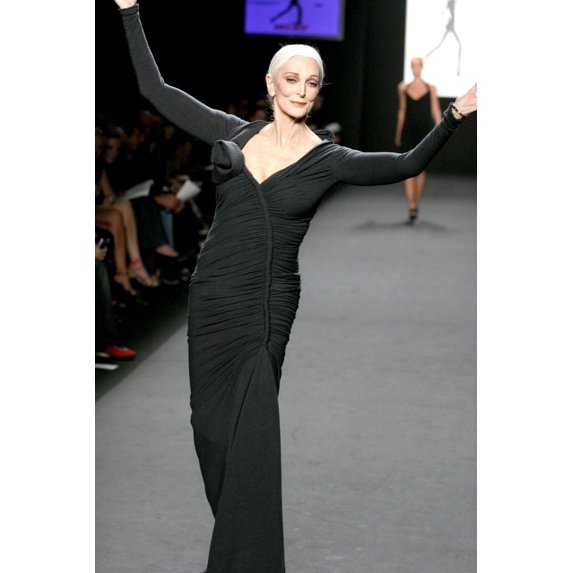 Carmen Del Orifice Inside For Fashion For Relief, Bryant Park, New York, Ny, September 16, 2005. Photo By Rob RichEverett Collection Celebrity (8 x 10)