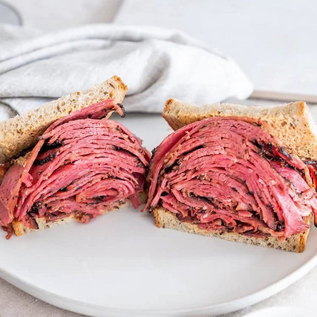 Carnegie Deli New York Pastrami Sandwich Kit Pastrami, Rye Bread