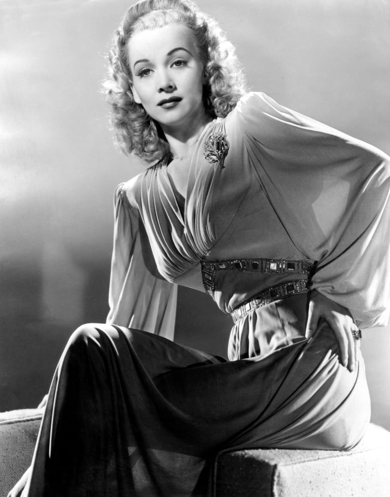 Carole Landis Canvas Art - (16 x 20)