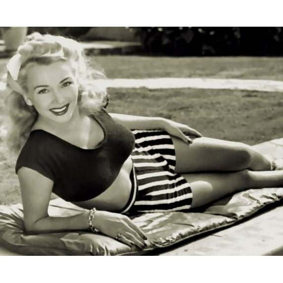 Carole Landis - striped shorts Photo Print (8 x 10)