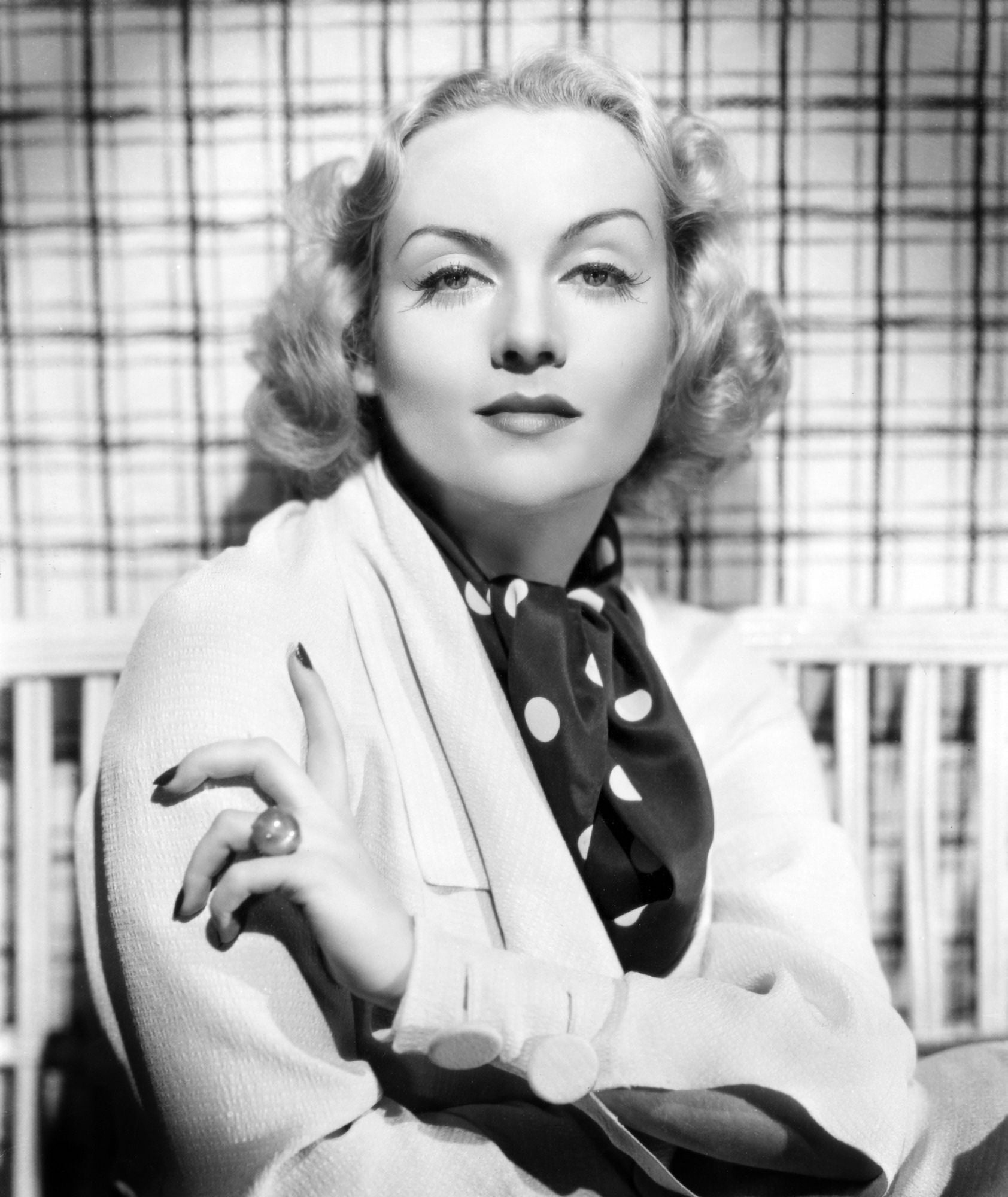 Carole Lombard Canvas Art - (16 x 20)