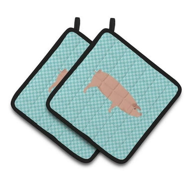 Caroline's Treasures Landrace Pig Blue Check Pair of Pot Holders