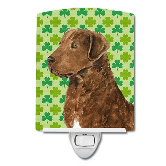Caroline's Treasures SS4462CNL Chesapeake Bay Retriever St. Patrick's Day Shamrock Portrait Ceramic Night Light, 6x4x3",