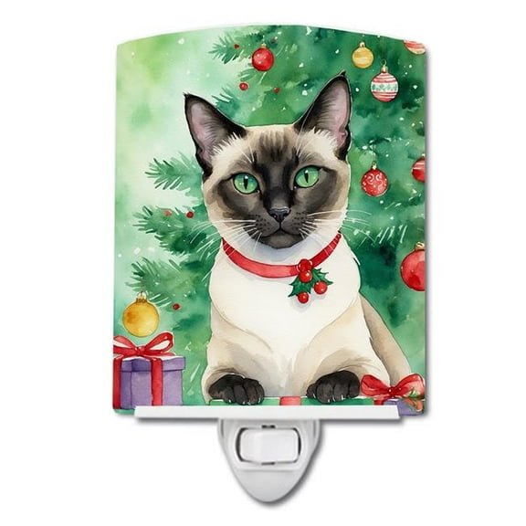 Carolines Treasures DAC7256CNL 6 x 4 in. Siamese Cat by the Christmas Tree Ceramic Night Light