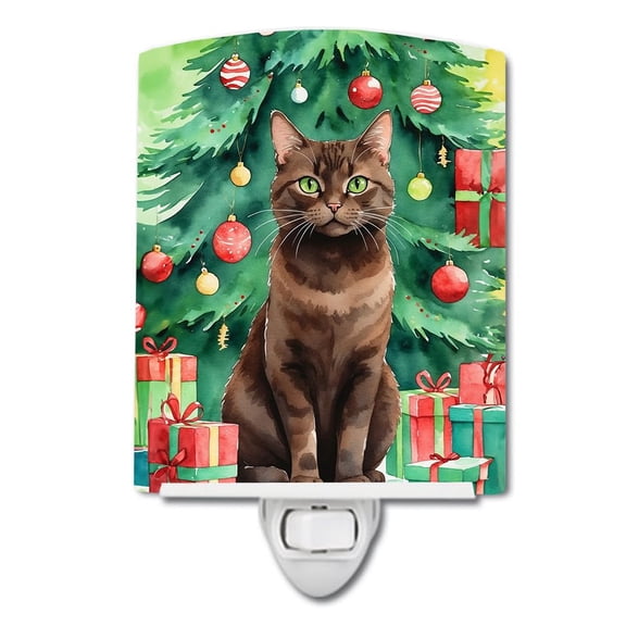 Carolines Treasures DAC7271CNL 6 x 4 in. York Chocolate Cat by the Christmas Tree Ceramic Night Light