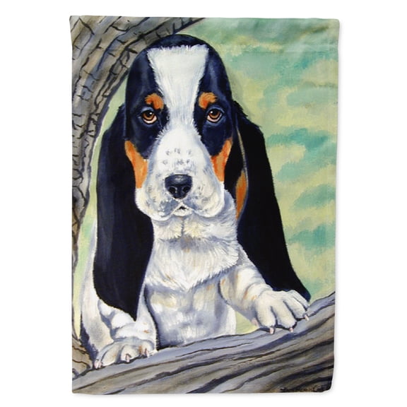Carolines Treasures 7002-FLAG-PARENT Basset Hound at the tree Flag  multicolor