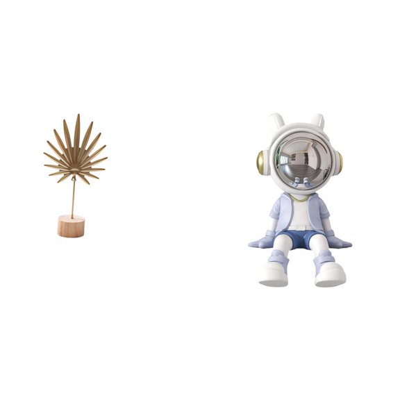 CarpNettore Leaf Sculpture Astronaut Statue Metal Figurine Resin Ornament Premium Material Unique Design Suitable for Gift Giving Home Decoration Office Restauran
