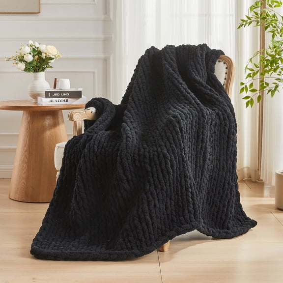 Carriediosa Chunky Knit Throw Blanket Handmade Soft Throws for Couch Sofa Bed, 50" x 60" Black