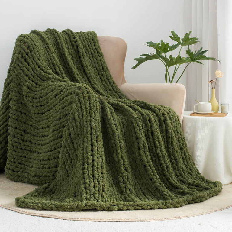 Carriediosa Chunky Knit Throw Blanket Handmade Soft Throws for Couch Sofa Bed 50 x 60 Olive Green