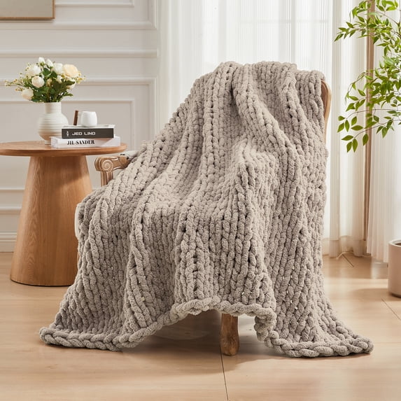 Carriediosa Chunky Knit Throw Blanket Handmade Soft Throws for Couch Sofa Bed, 50" x 60" Taupe