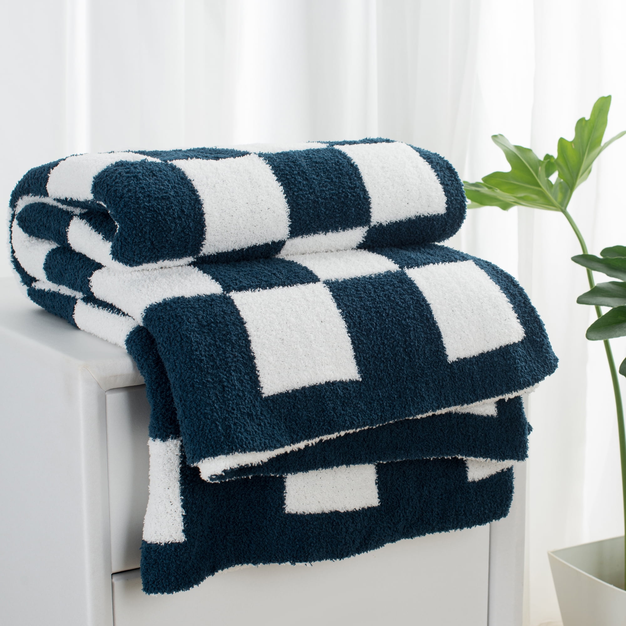Carriediosa Soft Checker Throw Blanket 50" x 60", Fuzzy Checkerboard