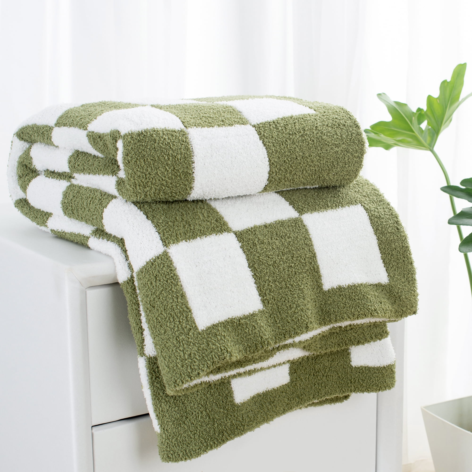 Carriediosa Soft Checker Throw Blanket 50" x 60", Fuzzy Checkerboard