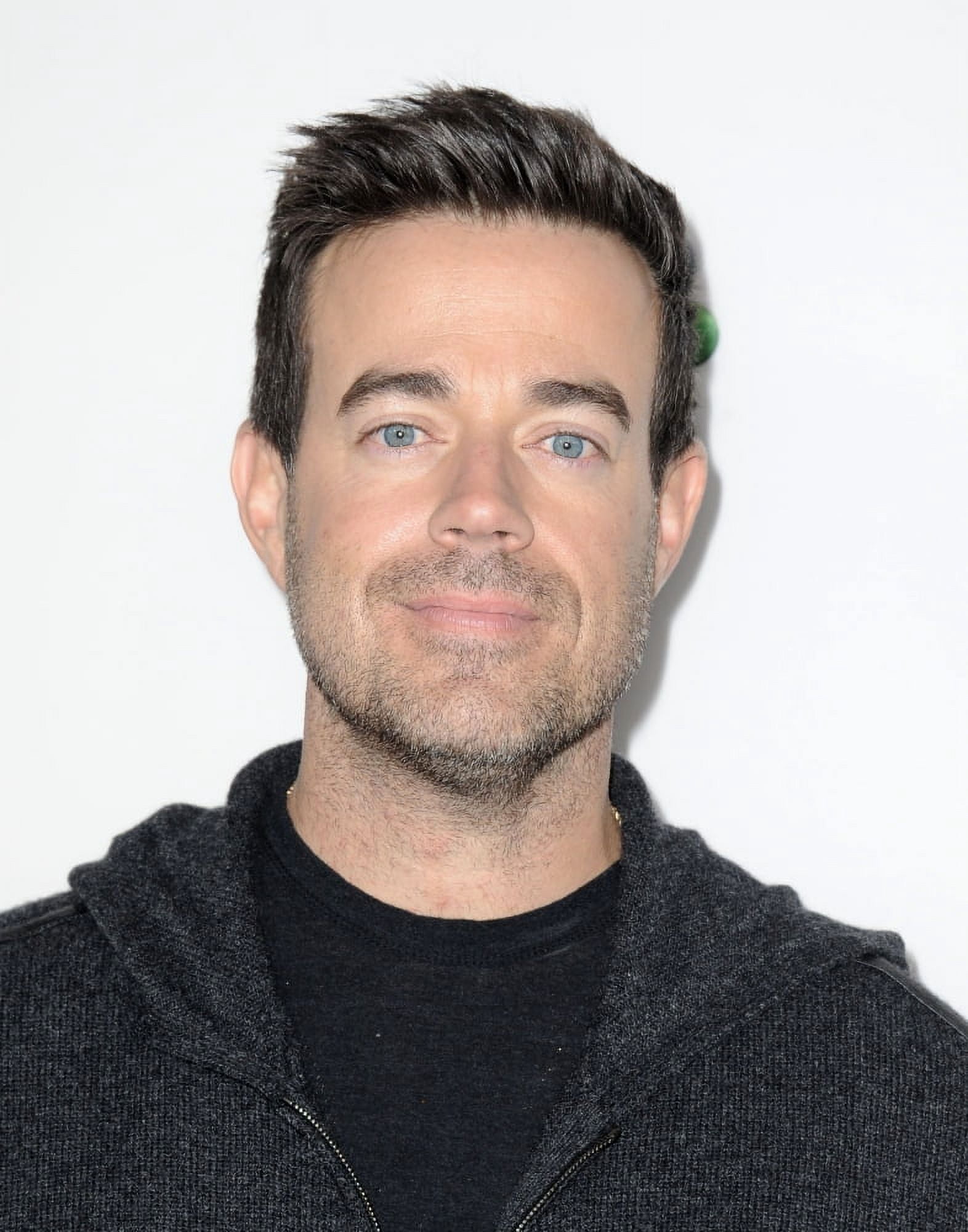 Carson Daly At Arrivals For The Voice Season 7 Red Carpet Photo Op Canvas Art - (16 x 20)