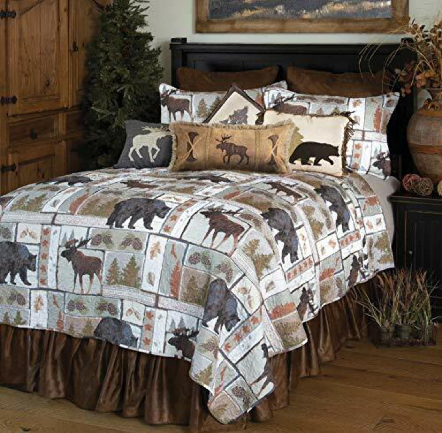 Rustic Brown Microfiber Queen Quilt Set with Wildlife Design