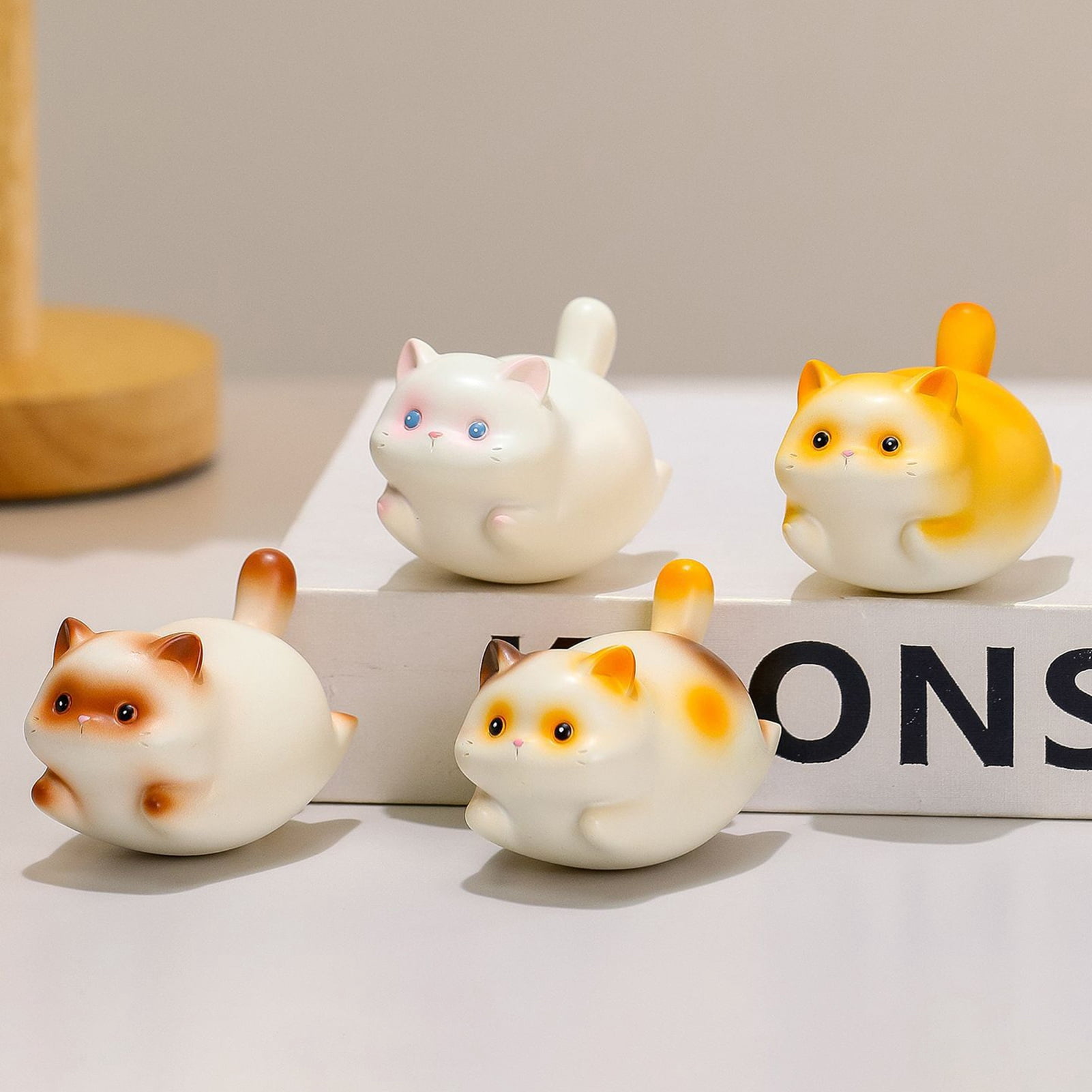 Cartoon Cat Rocking Figurine Cute Small Resin Cat Statue for Home ...