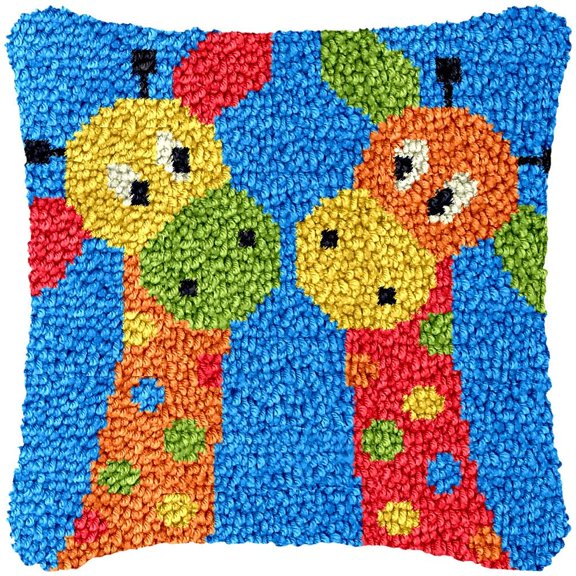 Cartoon Giraffe Latch Hook Kits Pillow DIY Rug Cushion Making Kits with preprinted Pattern Canvas Instruction Yarns and Latch Hooking Pillow Cover Easy to Start DIY Home Decor Kits 43x43cm