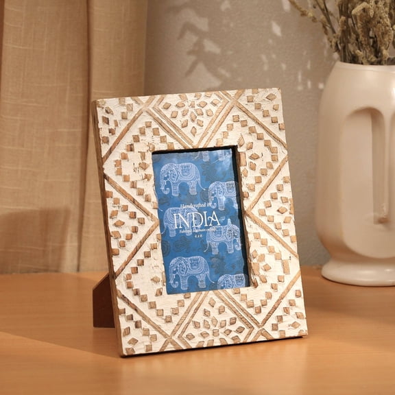 Carved Wooden Photo Frame 4x6, White Wash Mango Wood Picture Frame with Glass Front Cover, Rustic Farmhouse Tabletop & Wall Display Frame for Home Dcor