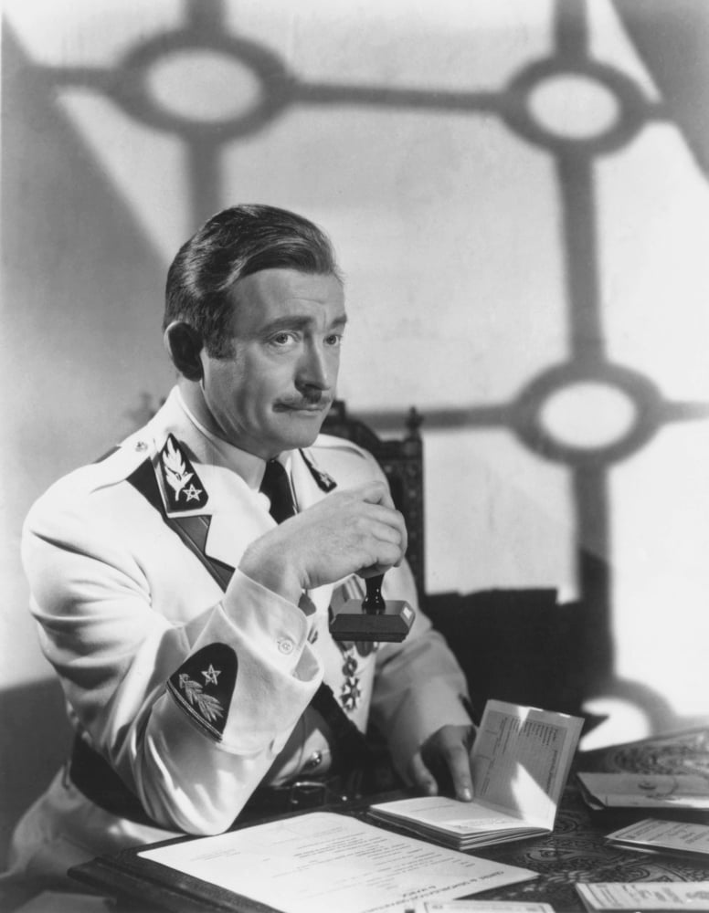 Casablanca Canvas Art - (16 x 20)