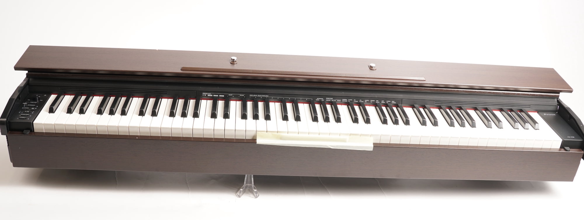 Pre-Owned Pre-Owned Casio PX-770 Privia 88-Key Digital Piano, Brown