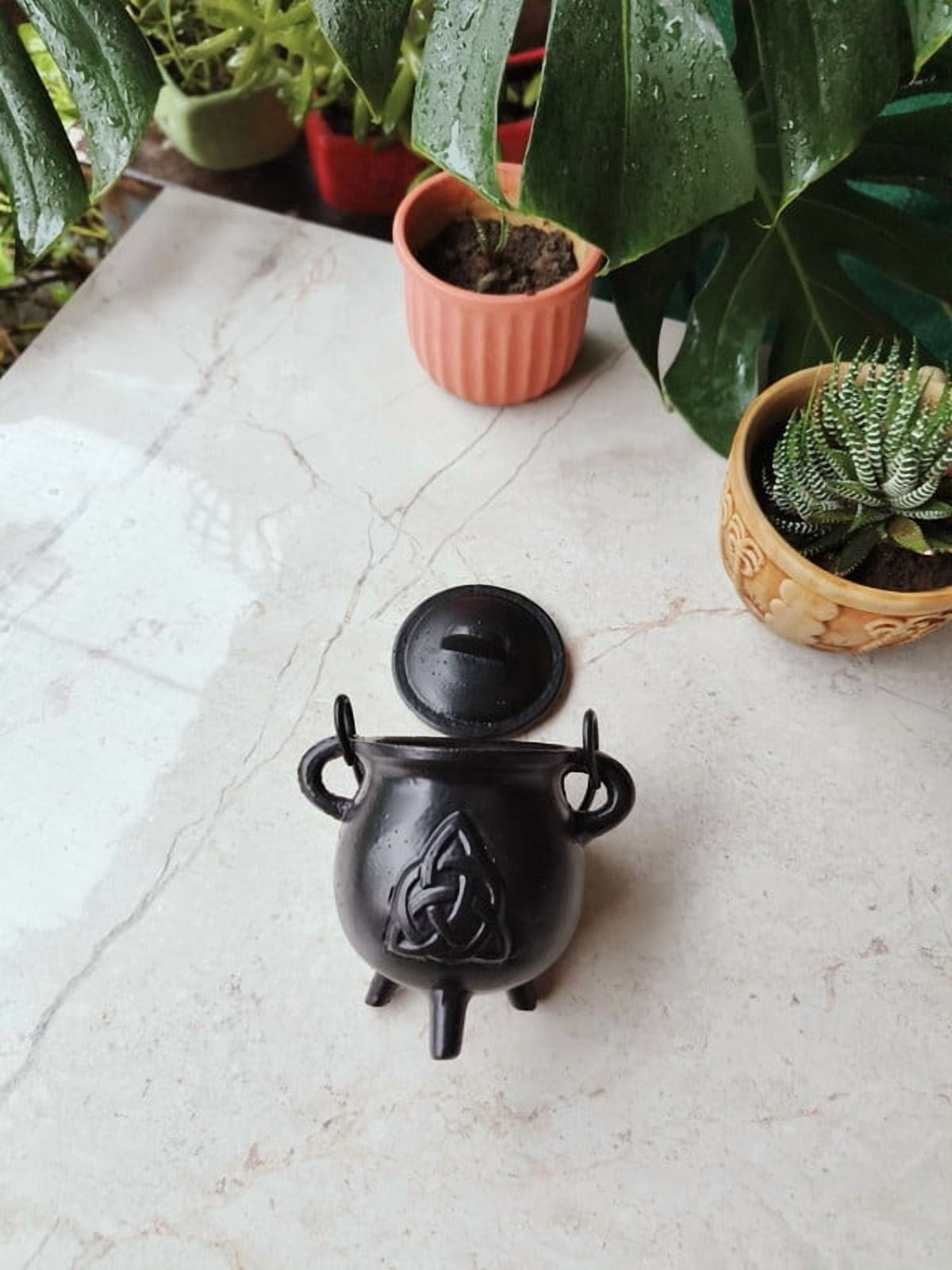 Cast Iron Cauldron Triquetra