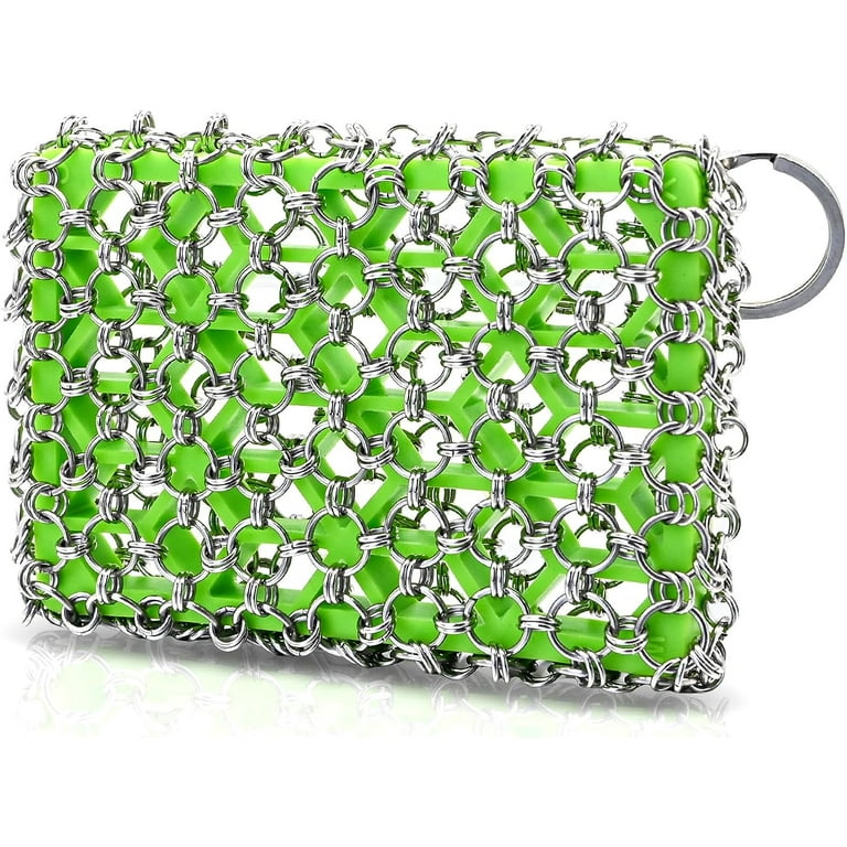 Lodge's Chainmail Scrubber Is an  Best-Seller