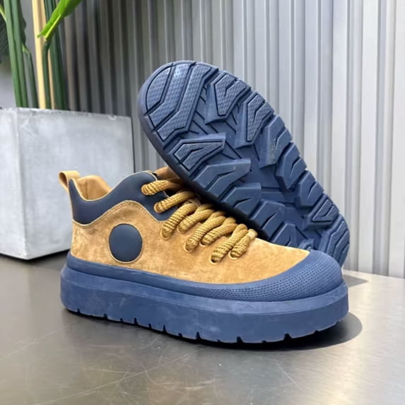 Casual High-Top Shoes for Men Along with Vintage-Style Work Boots Suitable for All Seasons, Featuring a Thick Sole for Added Height,
