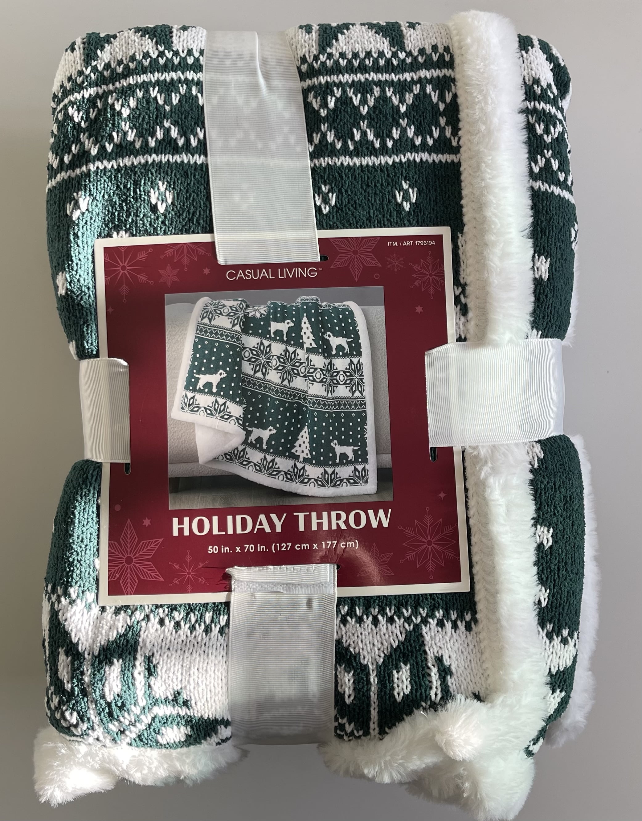 Is Costco’s Viral Casual Living Blanket Actually Worth the Fall Hype?