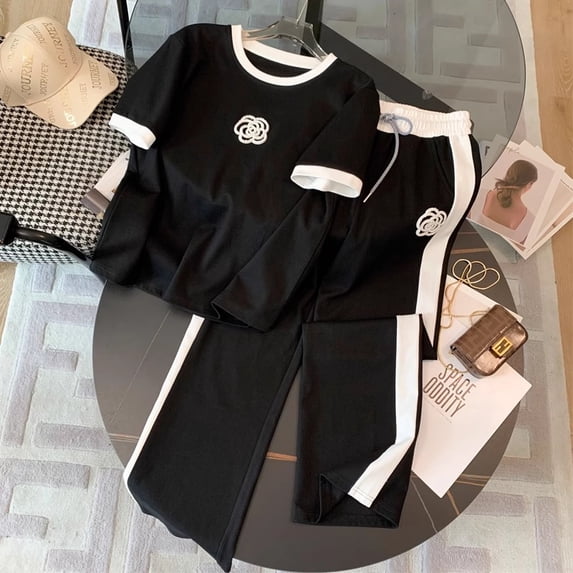 Casual Sportswear Set For Women In Summer, Lightweight And Stylish, Featuring Trendy Wide-Leg Pants In A Fashionable Two-Piece Outfit.