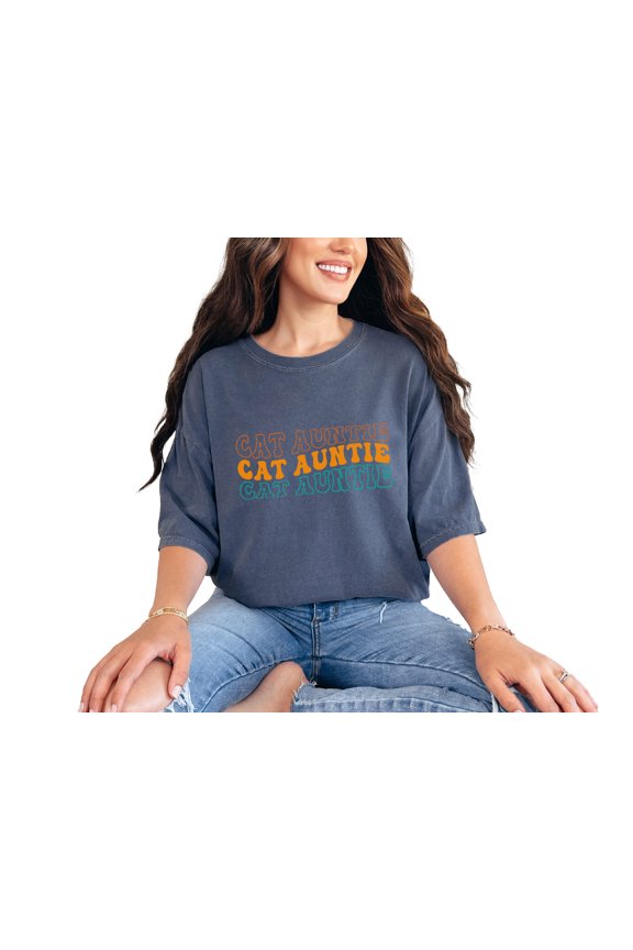 Cat Auntie, Cat Lover Aunties Themed, Groovy Retro Wavy Text, Denim Comfort Colors T-Shirt, Small