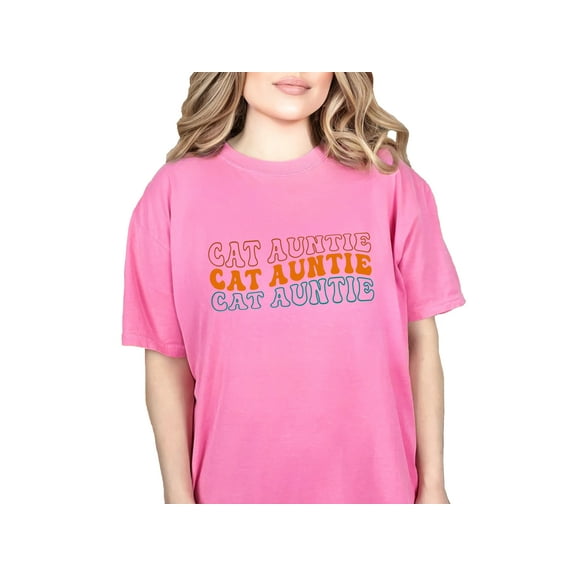 Cat Auntie, Title for an Aunt of Cats, Groovy Retro Wavy Text, Crunchberry Comfort Colors T-Shirt, 2XL