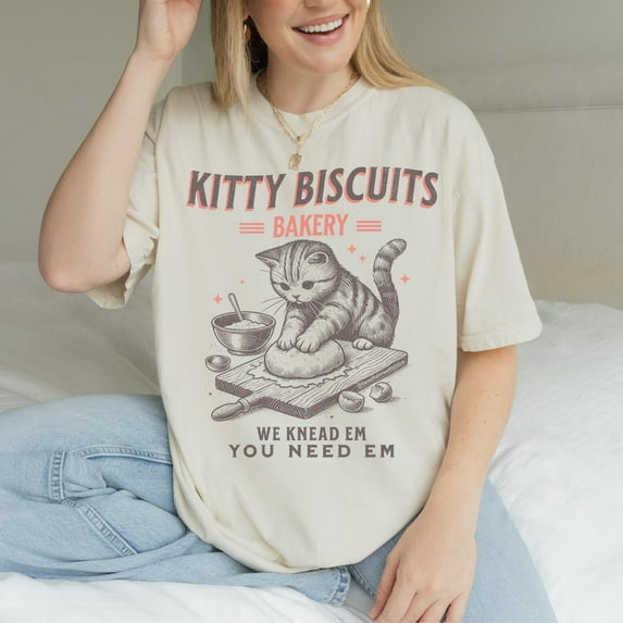 Cat Biscuit Shirt, Cute Kitty Biscuits Bakery Retro Style Graphic Tee, Funny Baking Gifts for Her, Cat Lover Baker Tshirt, Kitten T-Shirt