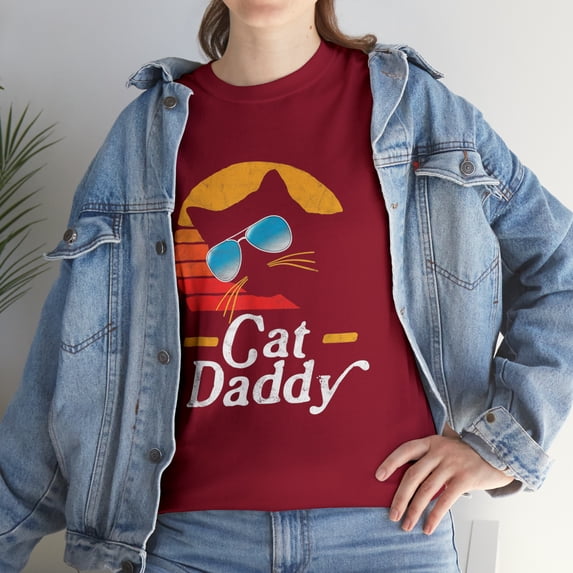 Cat Daddy Vintage 80s Style Cat Retro Sunglasses Distressed T-Shirt
