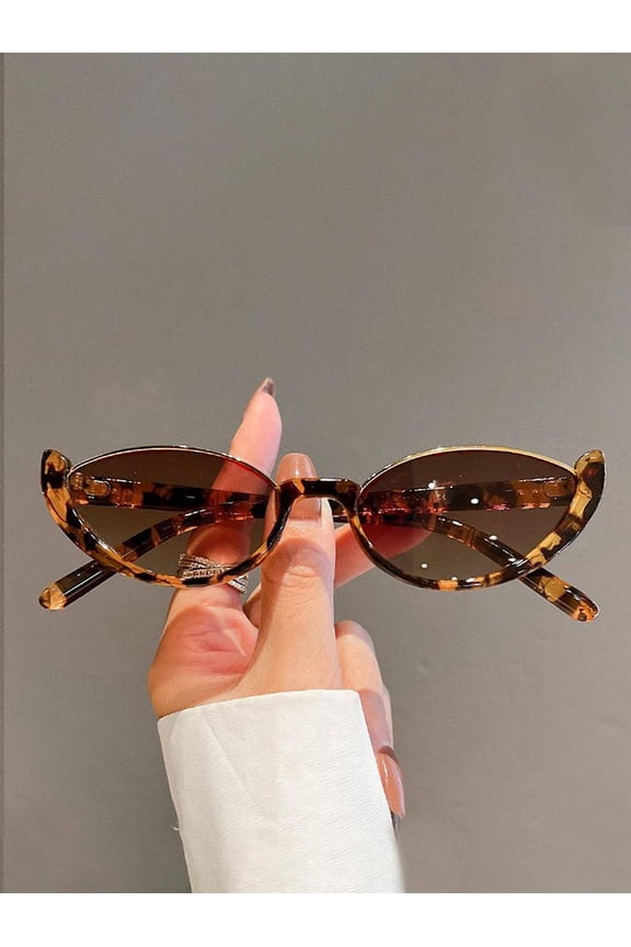 Cat Eye Sunglasses for Women, Retro Tortoise Shell Frame UV400 Protection Gradient Brown Lens Shades