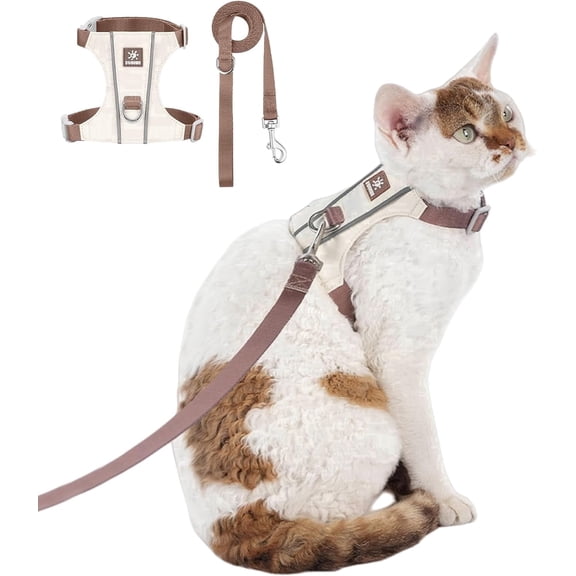 Cat Harness and Lead Set - Lightweight Escape-Proof Reflective Adjustable Harness with Metal Ring, Comfortable Pet Walking Vest for Cats