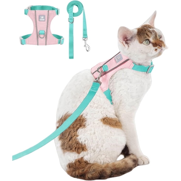 Cat Harness and Lead Set - Lightweight Escape-Proof Reflective Adjustable Harness with Metal Ring, Comfortable Pet Walking Vest for Cats