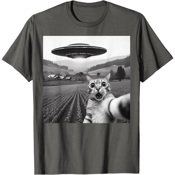 Cat Selfie With Alien UFO Funny Cat Gifts Unisex T-Shirt for Men Women Kids Toddler