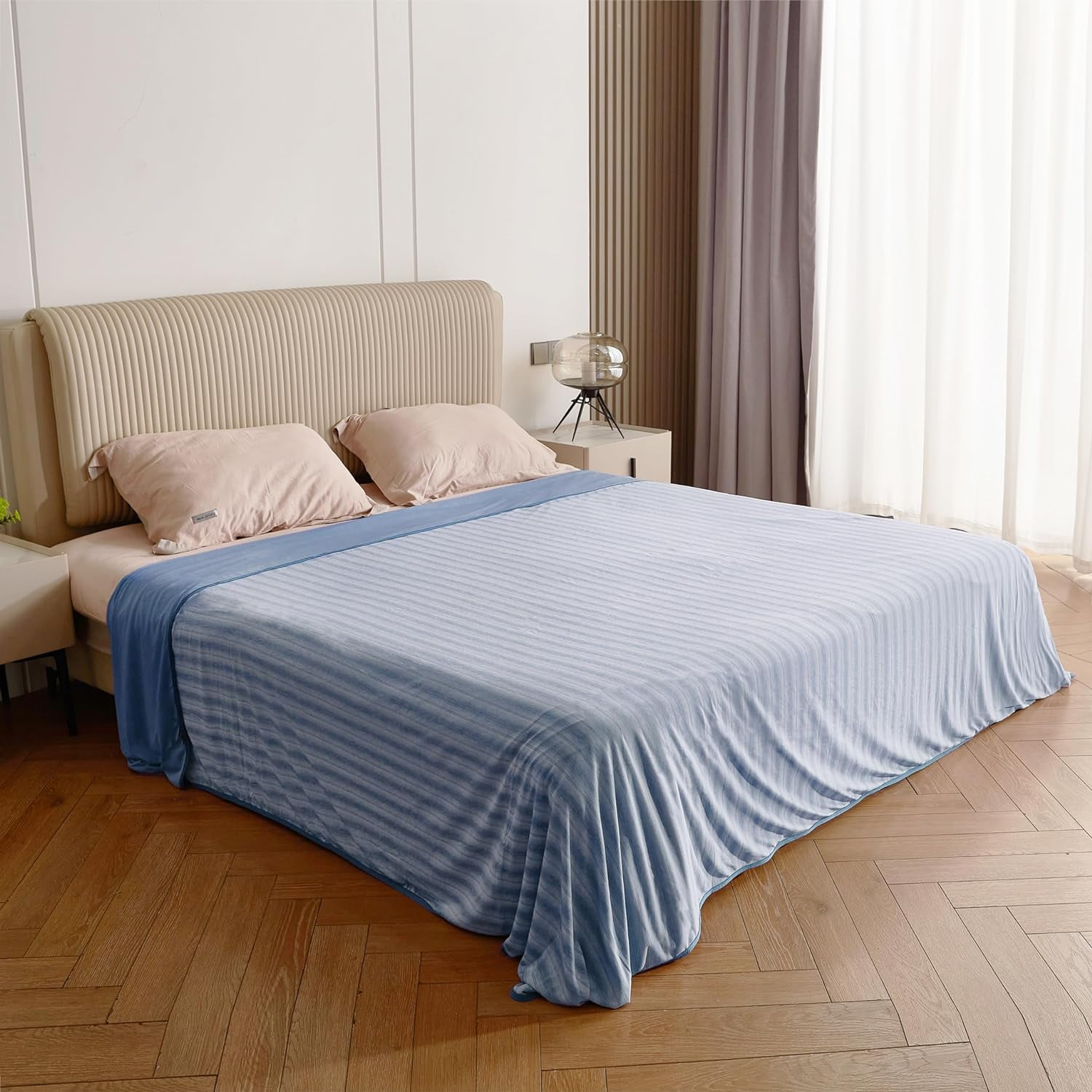 Catalonia Queen Blue Lightweight Cooling Reversible Blanket