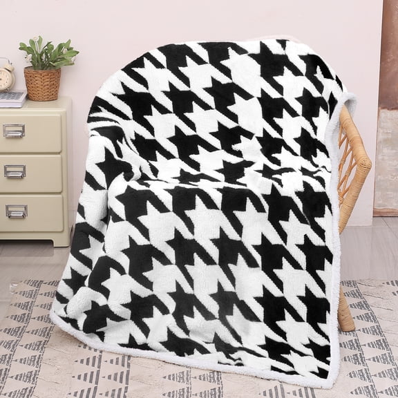 Catalonia Houndstooth Sherpa Fleece Throw Blanket, Cozy Fuzzy Jacquard Blanket for the Couch Bed | Fluffy Comfy Warm Heavy Throws | Comfort Caring Gift, Black Dente, 50x60 inches
