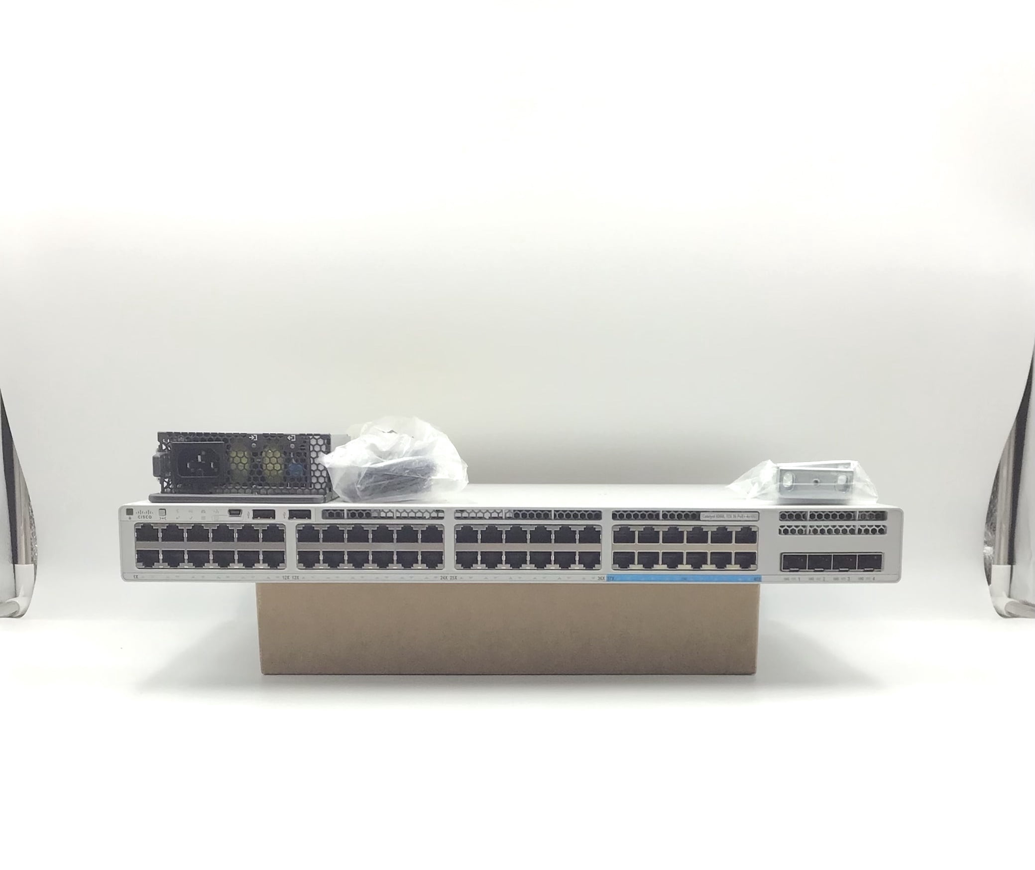 Pre-Owned Cisco Catalyst 9200L - Network Advantage - switch - L3 - managed - 12 x 100/1000/2.5G/5G/10GBase-T + 36 x 10/100/1000 (PoE+) + 4 x 10 Gigabit Ethernet - rack-mountable - PoE+ (740 W)