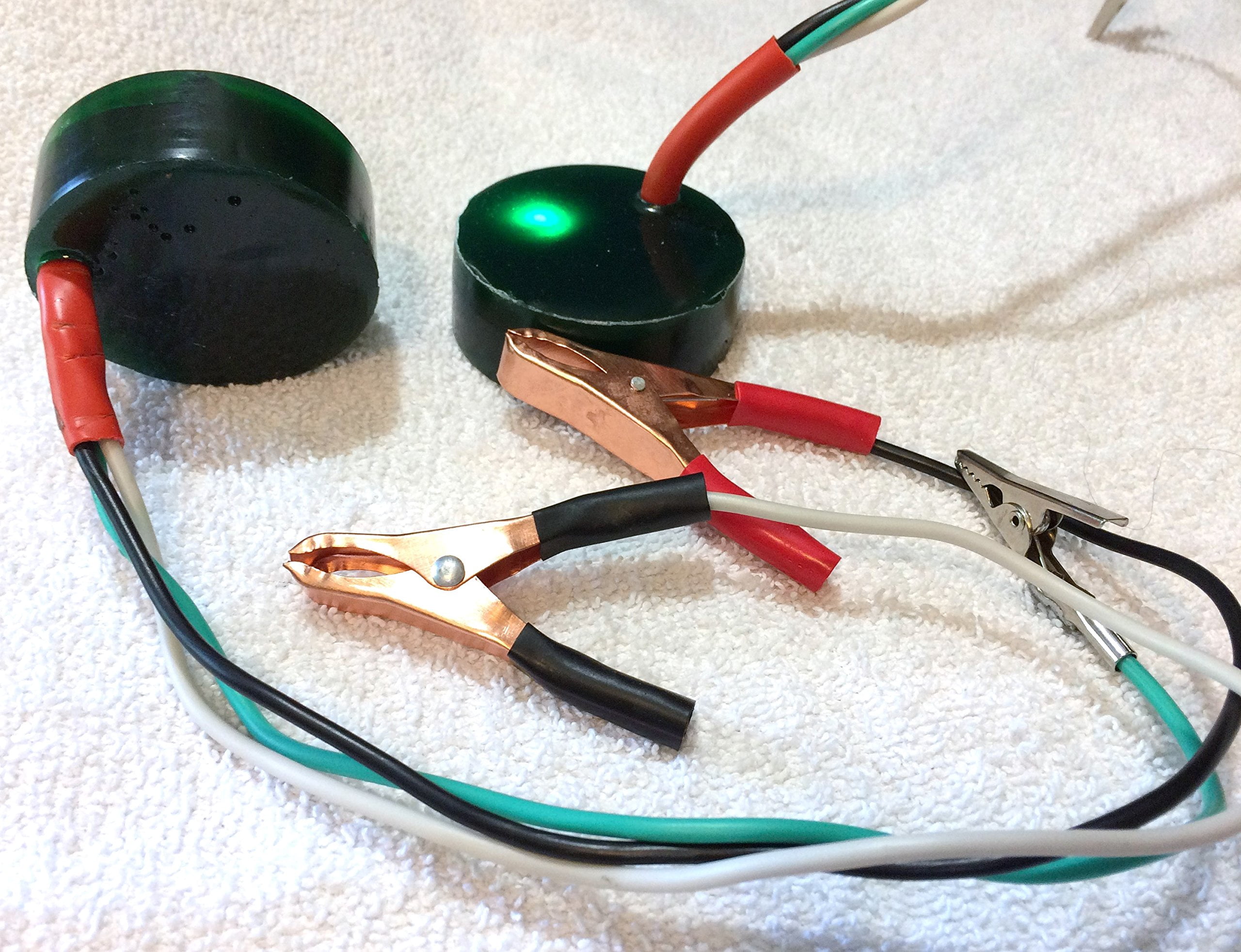 Catfish Stunner 12-24 Volt Shocker Made In USA, Catfish Shocker, Low Voltage Electrofisher, Fish Stunner Battery Operated Catch Cat Fish, Crank Phone Fishing Catfish Caller