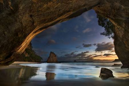 Cathedral Cove Canvas Art - Yan Zhang (12 x 18)