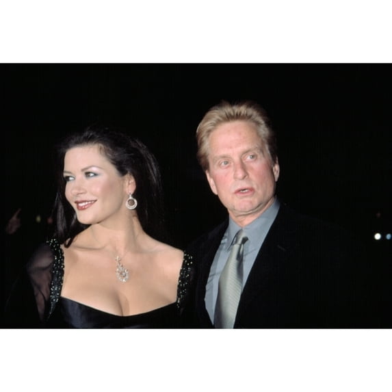 Catherine Zeta-Jones And Michael Douglas At Premiere Of Chicago Ny 12182002 By Cj Contino Celebrity