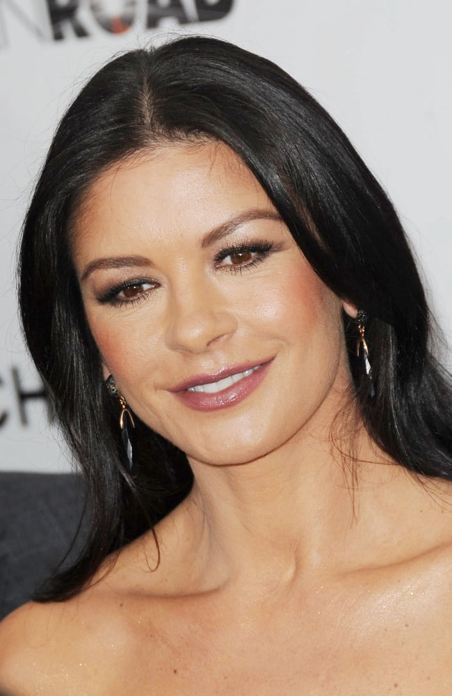 Catherine Zeta Jones At Arrivals For Side Effects Special Screening By The Film Society Of Amc Lincoln Square Theatre Canvas Art - (16 x 20)