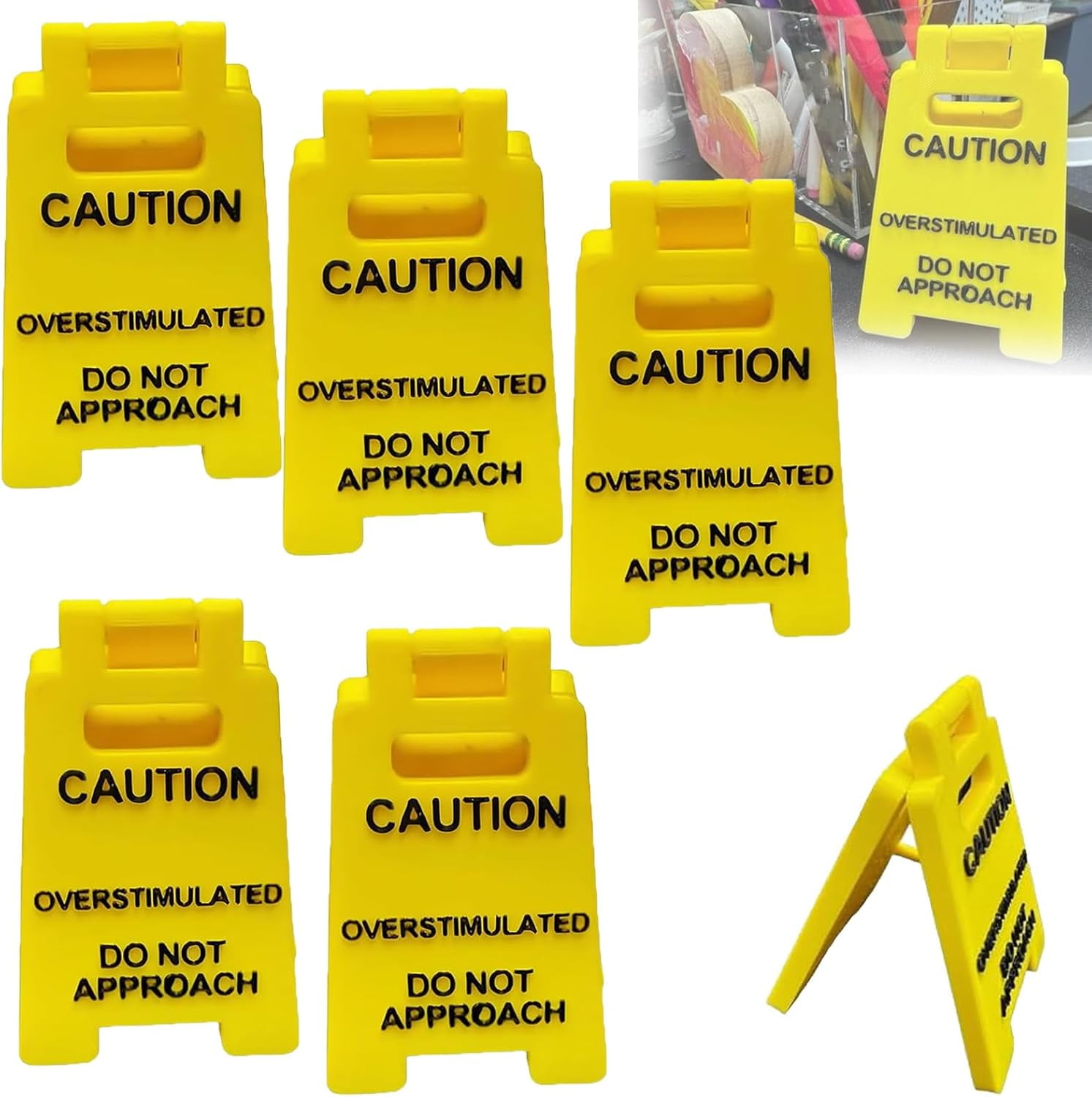 2 Stück Lustige Büro-Schilder - 'Under Caffeinated' & 'Overstimulated' Warnschilder