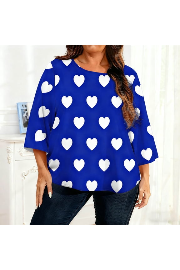 Women's Plus Size Heart Printed Casual Three Quarter Sleeve Round Neck Top Cute Romantic Design Soft for Daily Holiday Casual Wear