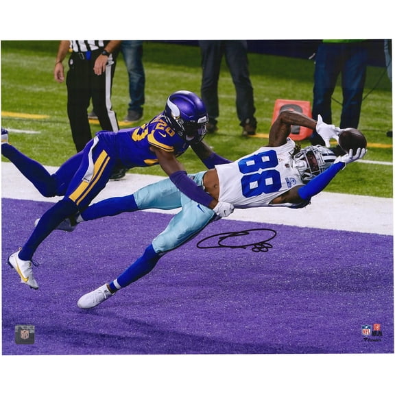 CeeDee Lamb Dallas Cowboys Autographed 16" x 20" TD Catch vs. Minnesota Photograph