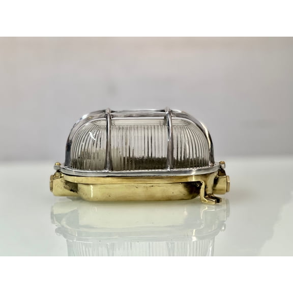 Ceiling Design Exterior/Outdoor Mount Brass Metal Wall Ceiling Bulkhead Light with Aluminum Cage