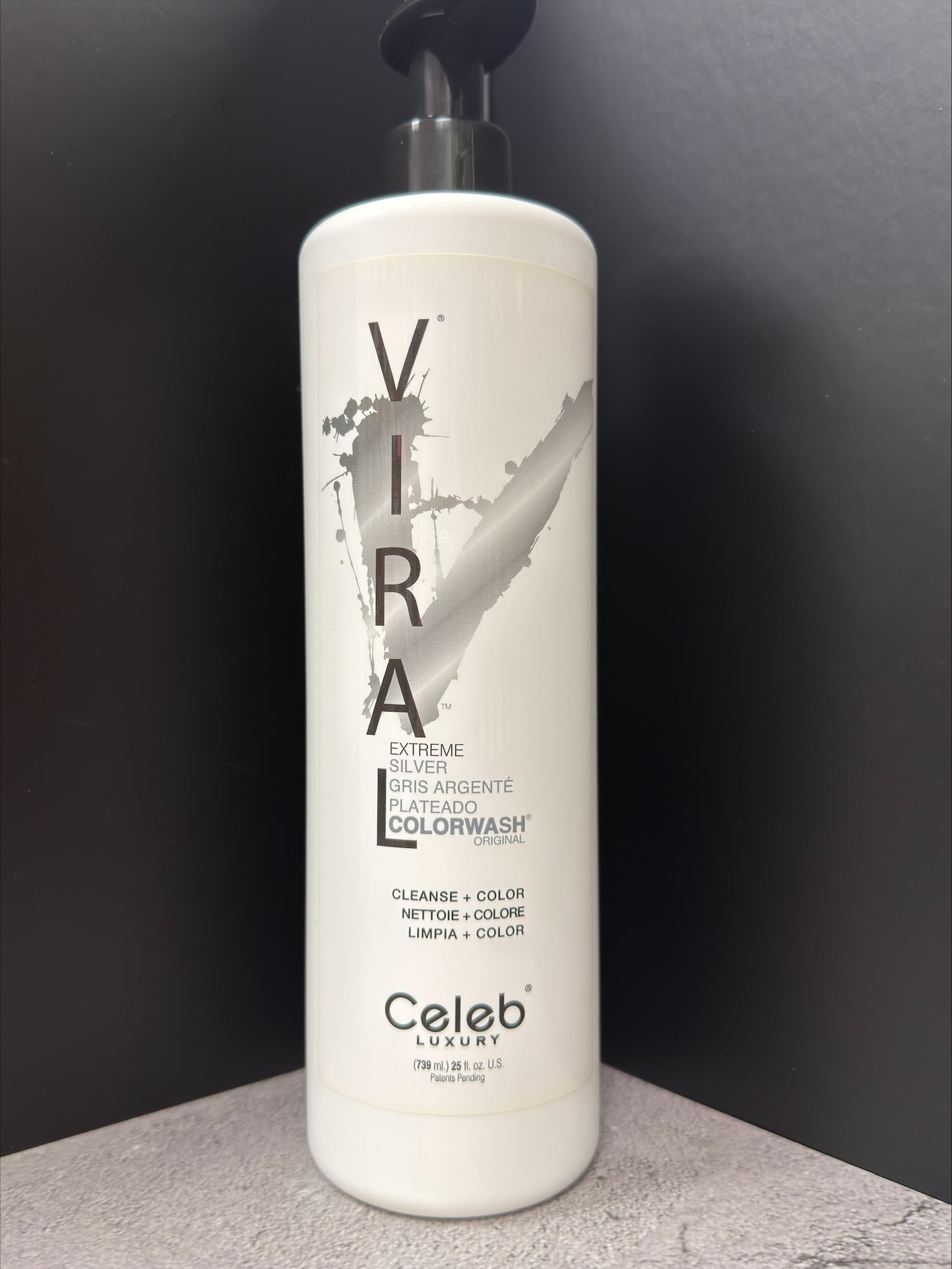 Celeb Luxury Viral Silver Colorwash Shampoo